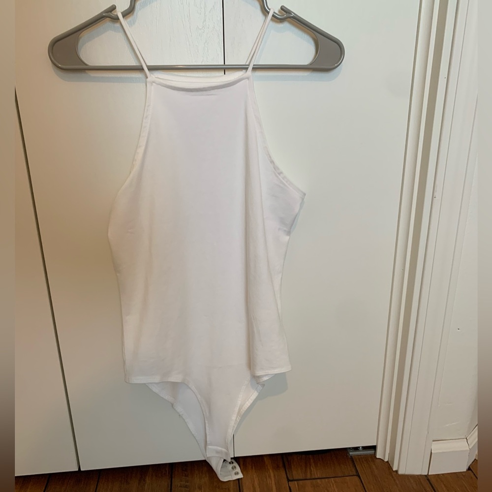 New with tags perfect basic bodysuit!!!